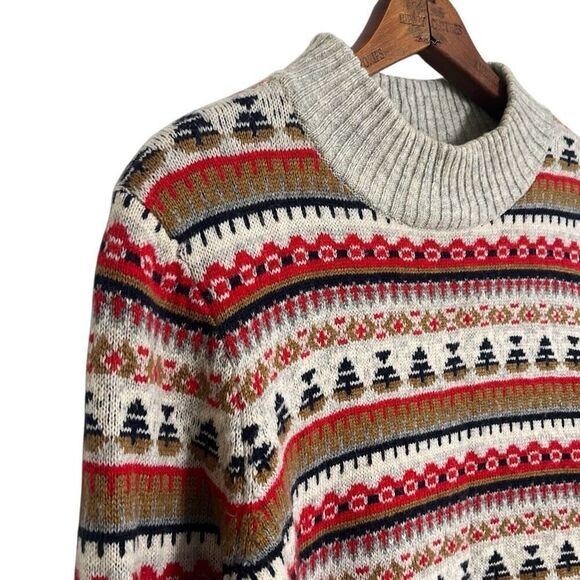 J. Crew Striped Aztec Lambs Wool Blend Pullover Sweater Red Gray Size Medium - Picture 2 of 6